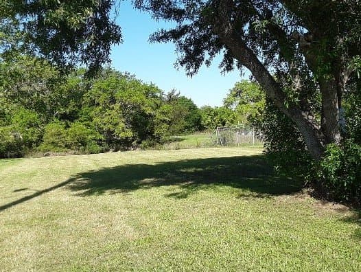 Houston TX area RV spot - south of Anahuac TX - $400/mo